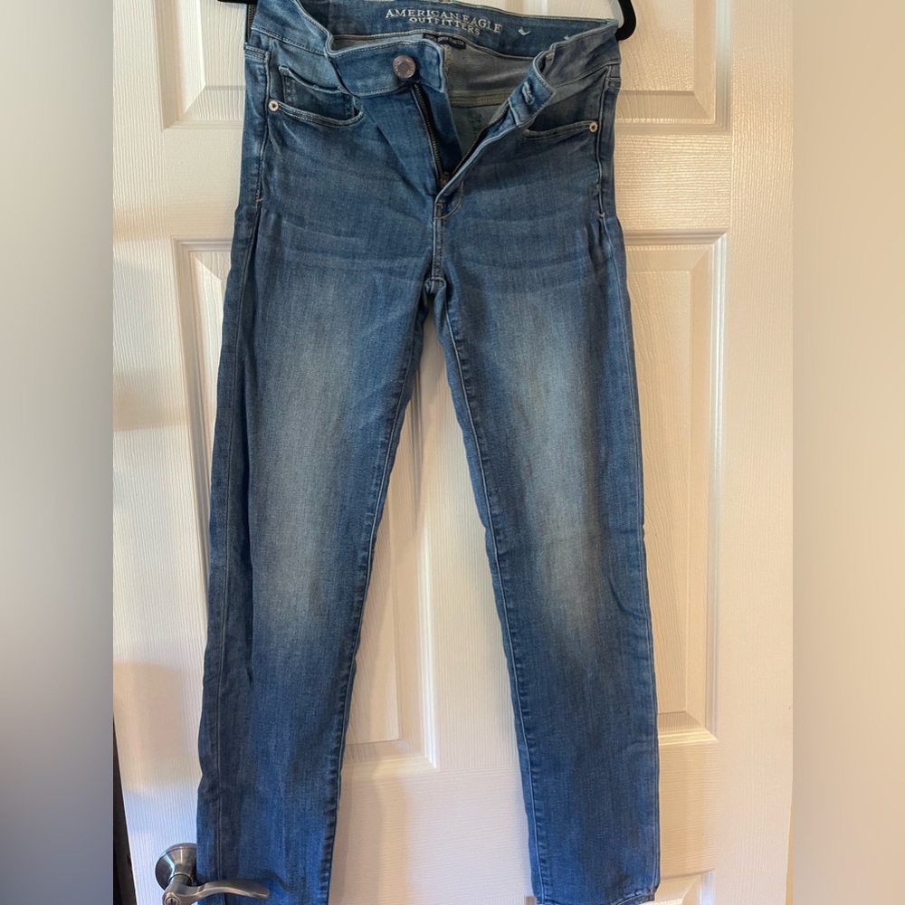 American Eagle Skinny- Soft and Stretchy!